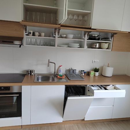 Lovely One Bedroom Apartment Ub Exterior photo