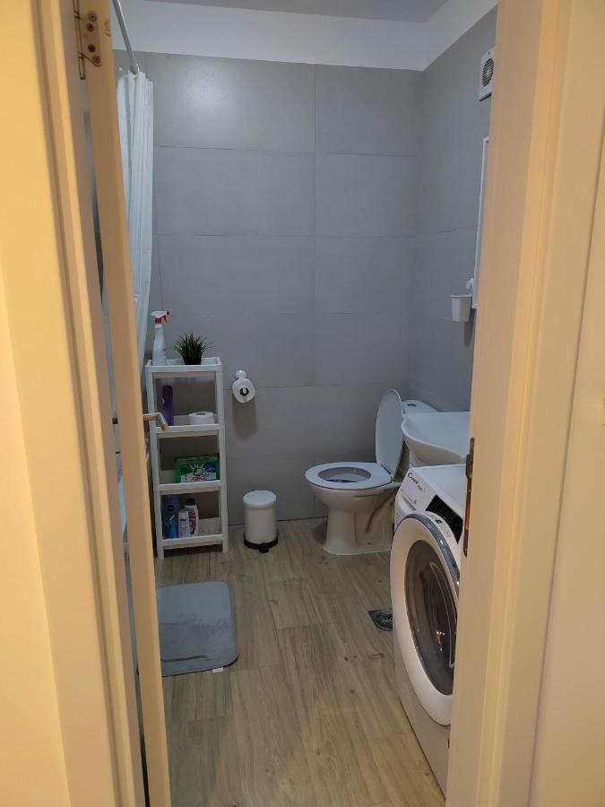 Lovely One Bedroom Apartment Ub Exterior photo